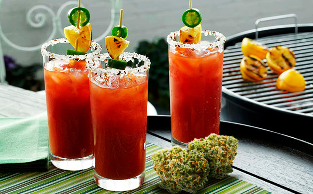 Поздний завтрак с коктейлем